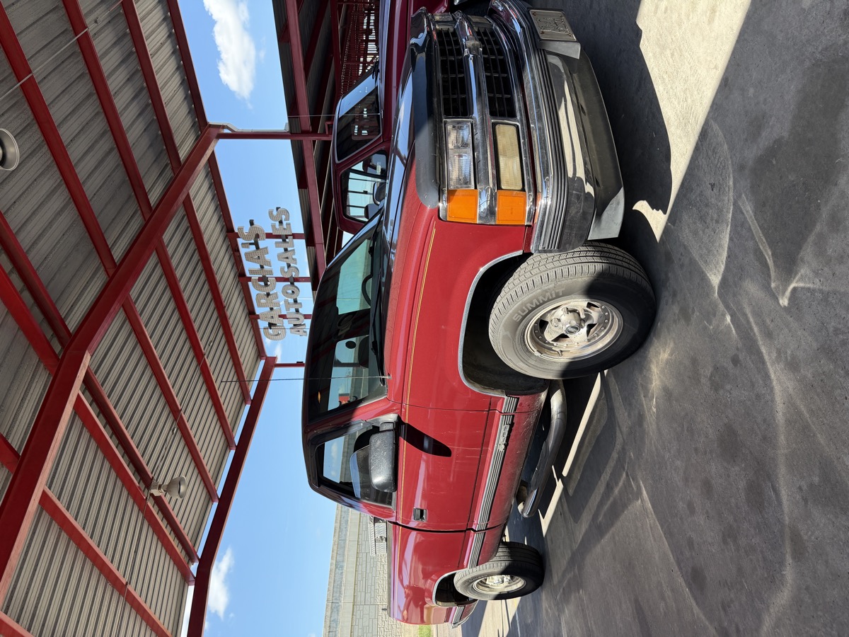 Vehicle photo