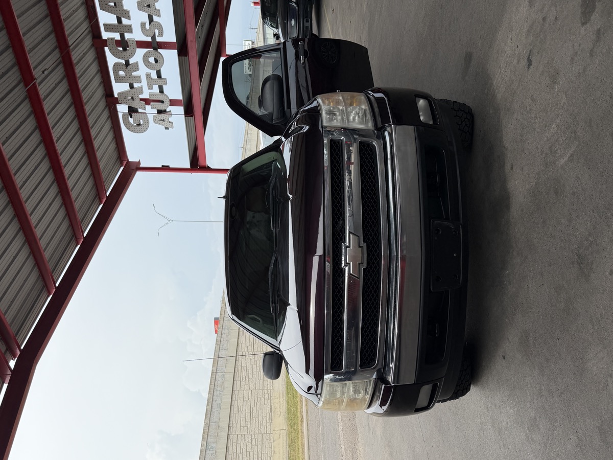 Vehicle photo