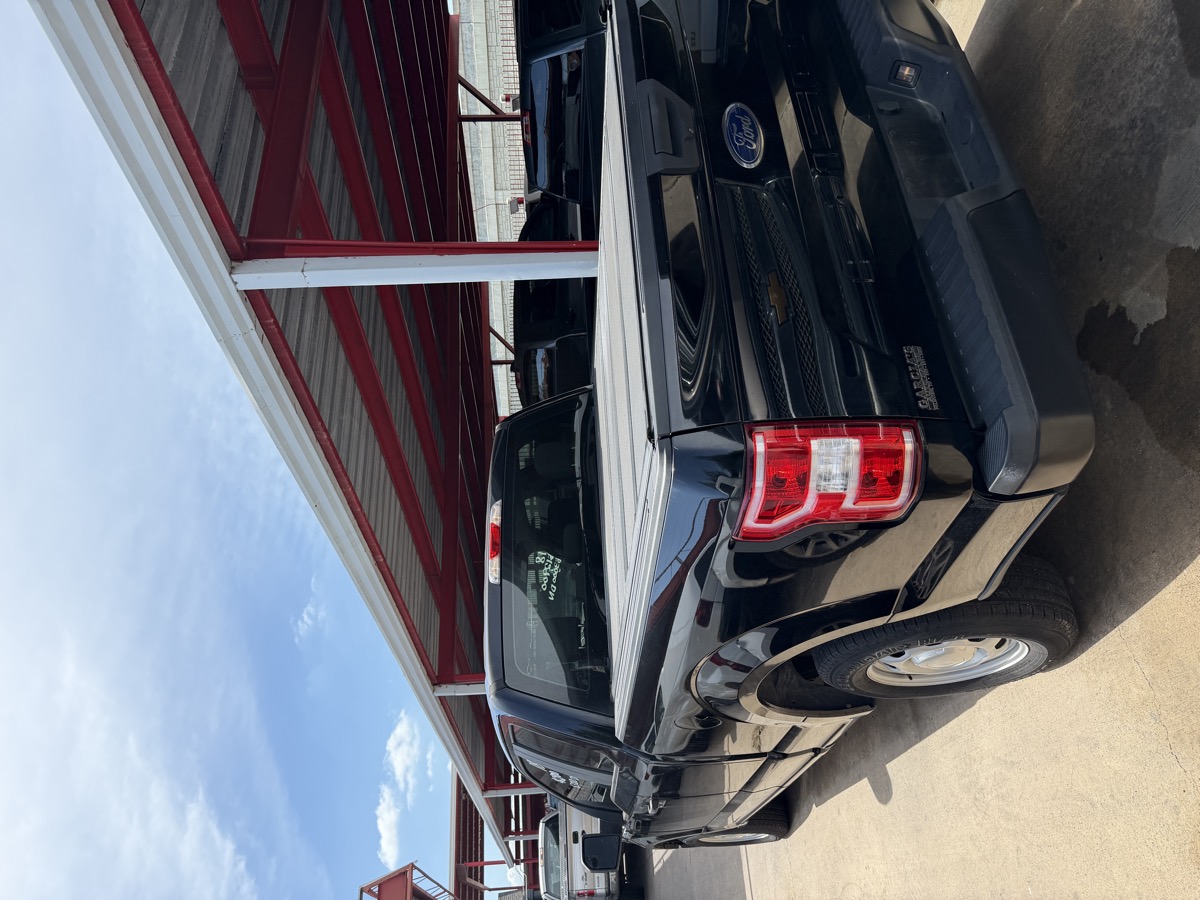 Vehicle photo